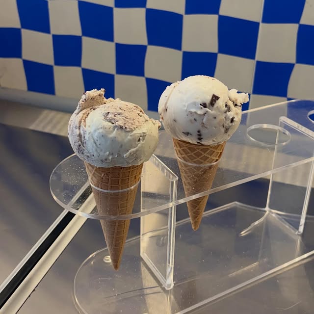 Two waffle cones – chocolate chip and cookies & cream – at Big Feeling